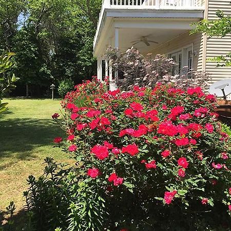 The Baywood Bed & Breakfast 케이프찰스 외부 사진