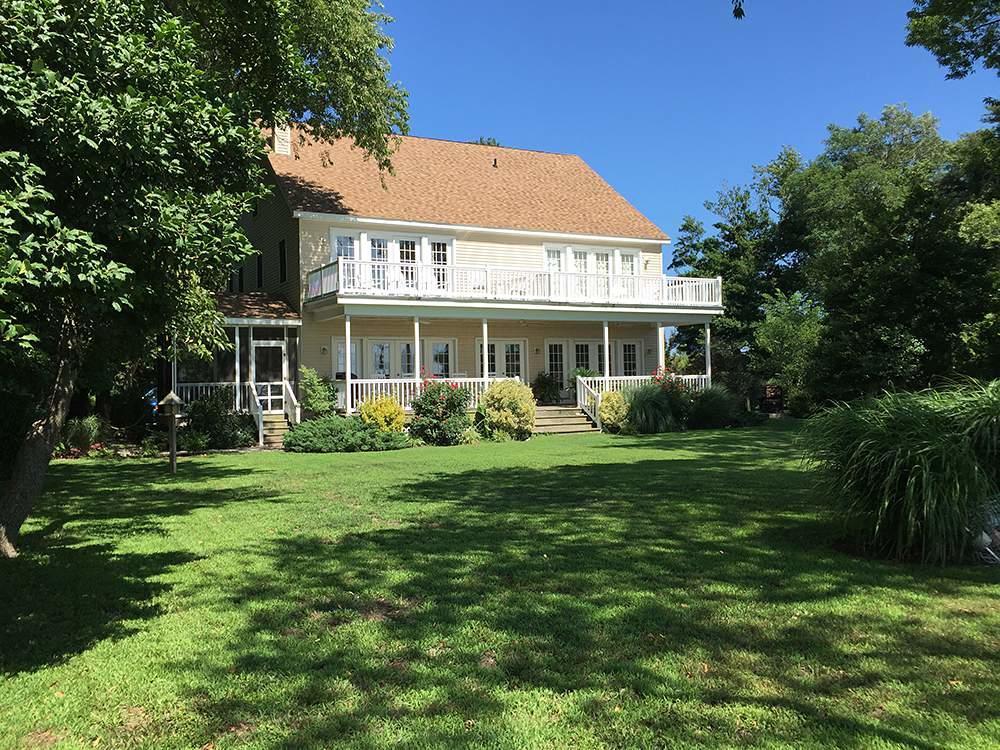The Baywood Bed & Breakfast 케이프찰스 외부 사진